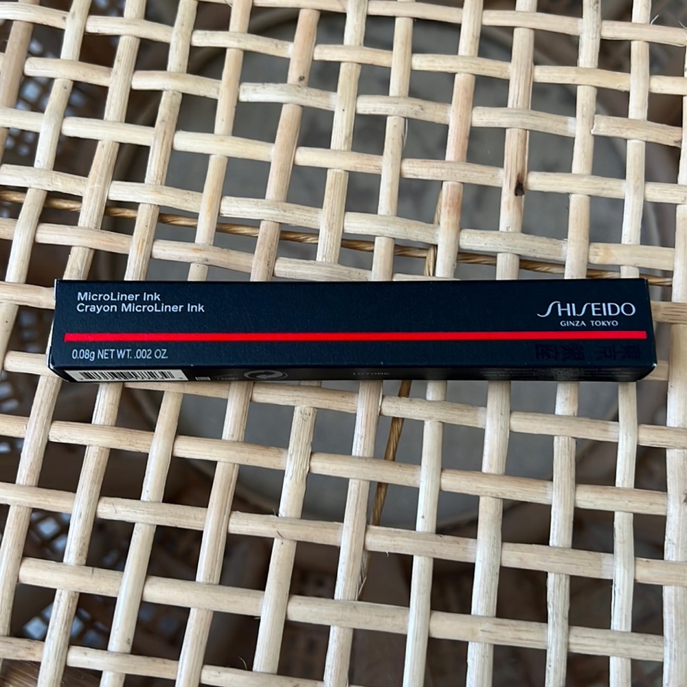 Shiseido Microliner Ink Crayon Yellow